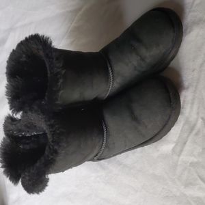 Black Ugg Boots